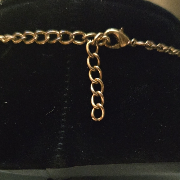 Black & White Cabochon Statement Bib Style Gold Tone Necklace - Picture 2 of 5